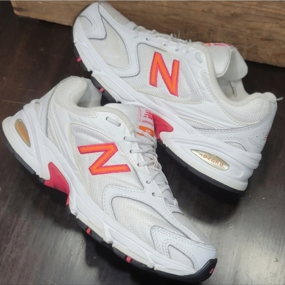 New Balance Shoes - New Balance 80 Series V1 Abzorb Wmns 6 Great Cond Fast Shipping